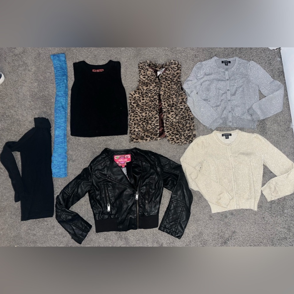 Youth Girls Size 6/7 – 7-Piece Winter Holiday Clothing Lot